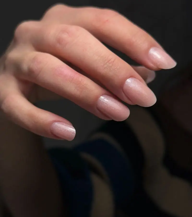 Nude shimmer manicure